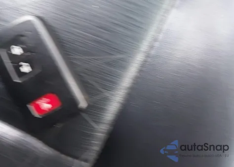 2013 Toyota Prius C Four from USA, damaged, VIN JTDKDTB38D1051929